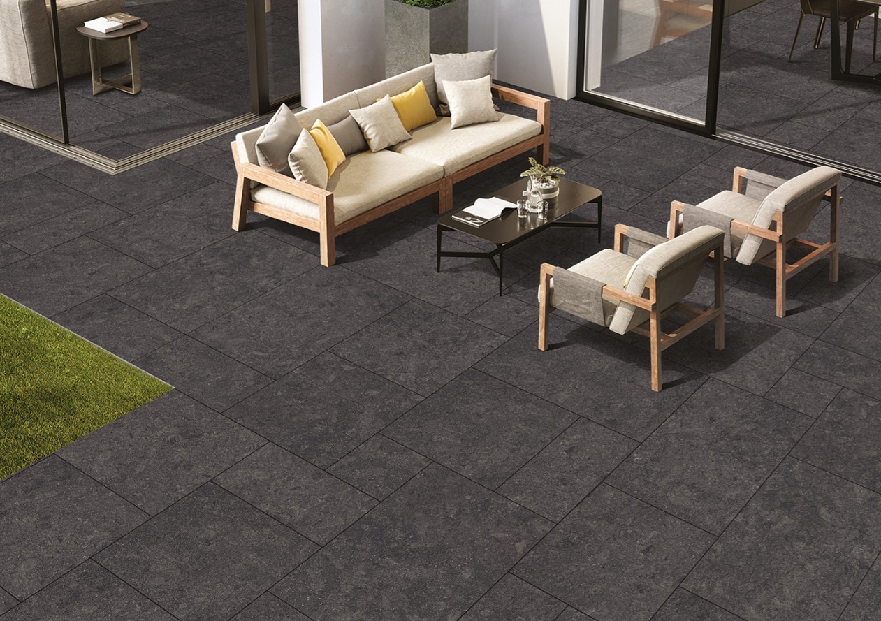 20mm Fossil Nero Porcelain Paving 600x900mm — view 3